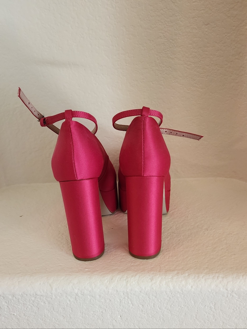 Steve Madden Pink Satin Platform Heels - Picture 3 of 4